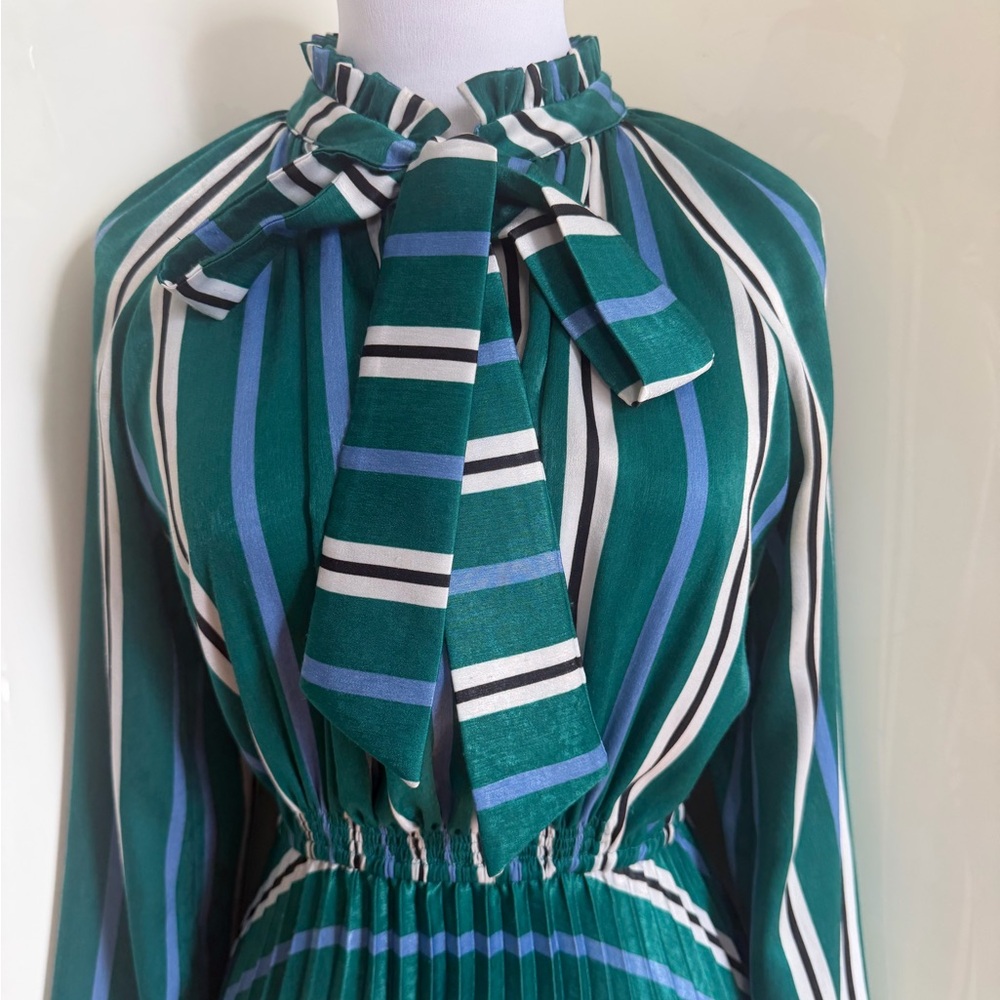 SFIZIO Studio Vintage Inspired Bow Tie Pleated Maxi Dress sz 2 - Picture 3 of 14